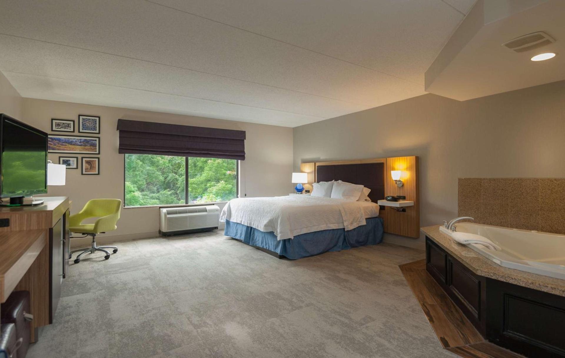 Hampton Inn Doylestown photo 33