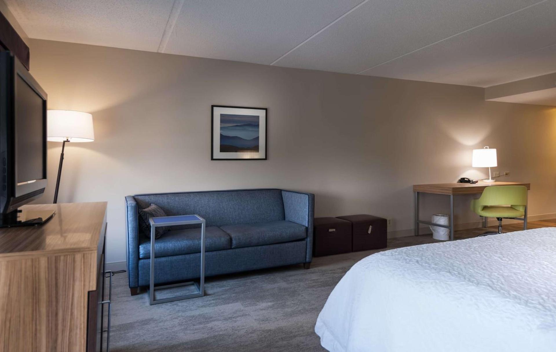 Hampton Inn Doylestown photo 45