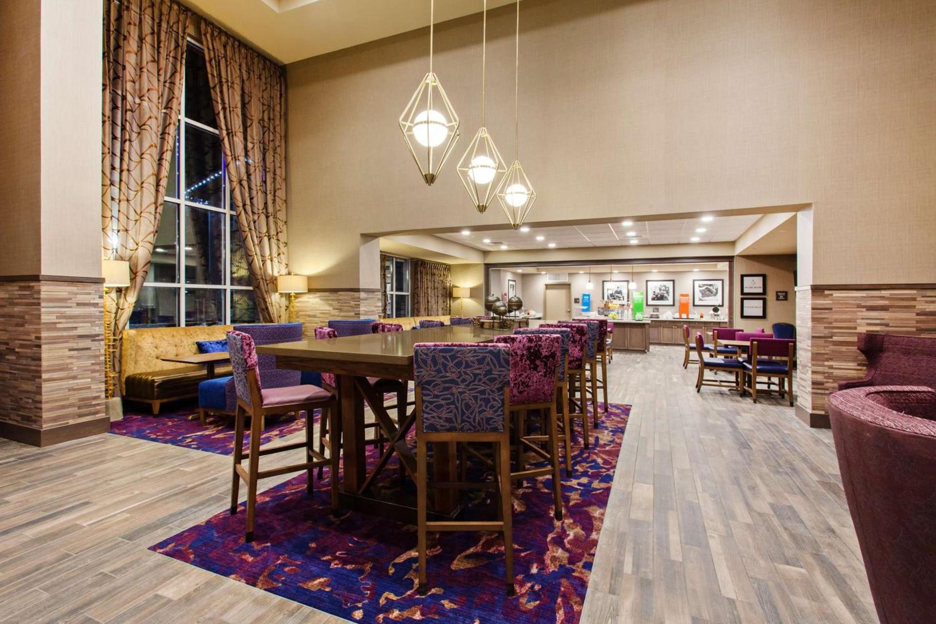 Hampton Inn & Suites Leavenworth photo 11