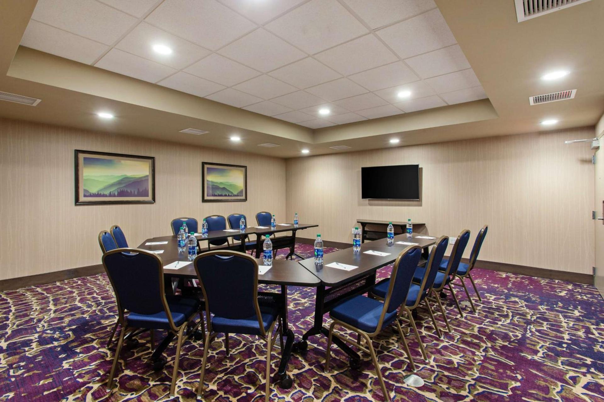 Hampton Inn & Suites Leavenworth photo 29
