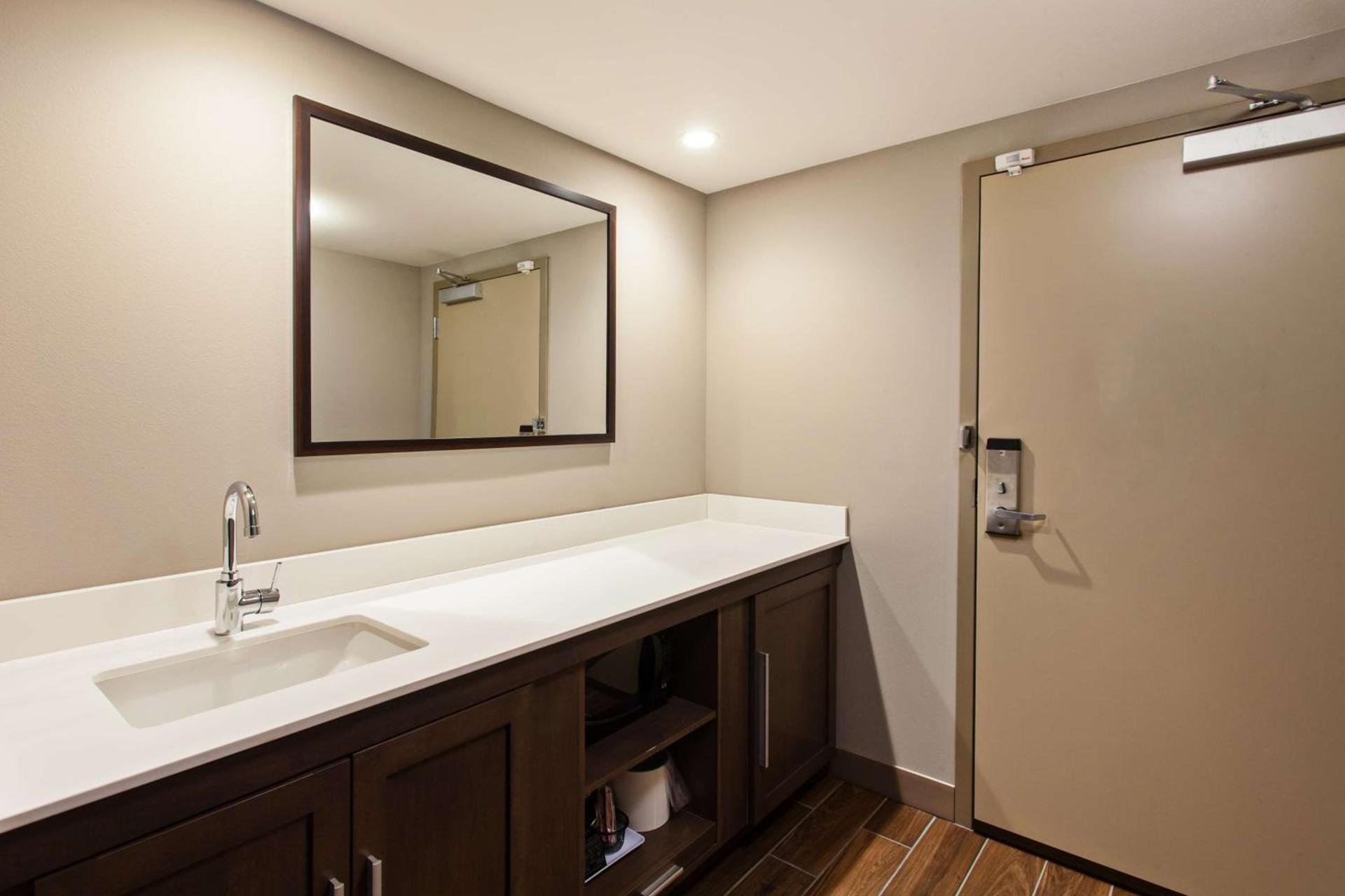 Hampton Inn & Suites Leavenworth photo 34