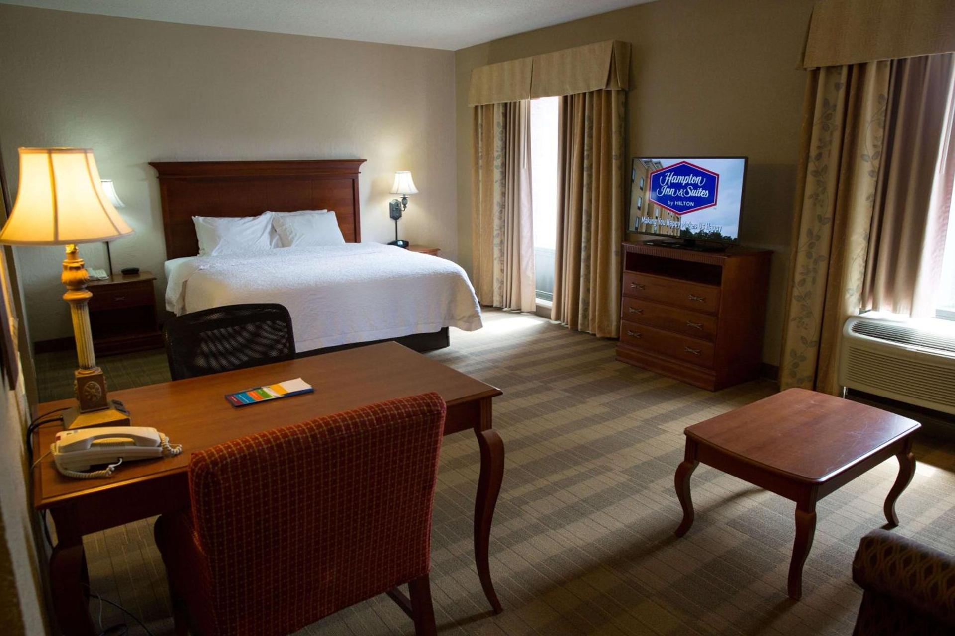 Hampton Inn & Suites Grenada photo 2