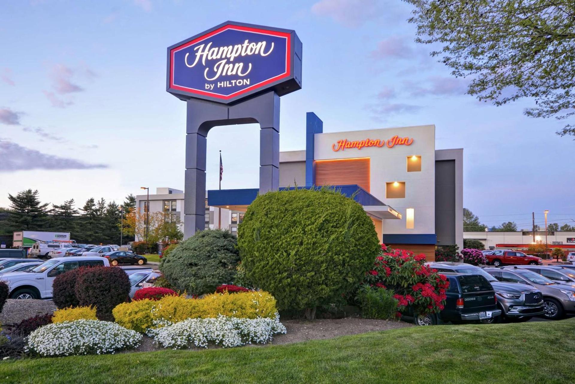 Hampton Inn Seattle/Southcenter photo 2