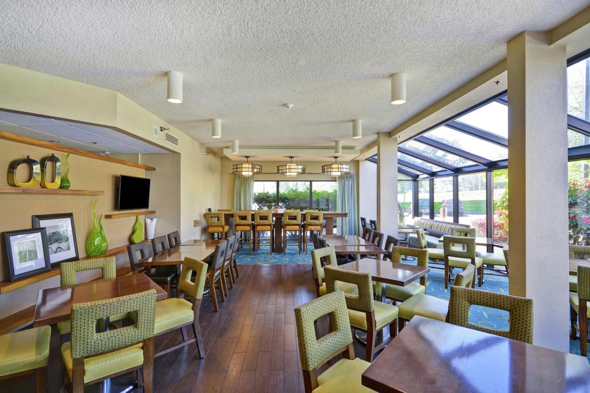 Hampton Inn Seattle/Southcenter photo 6