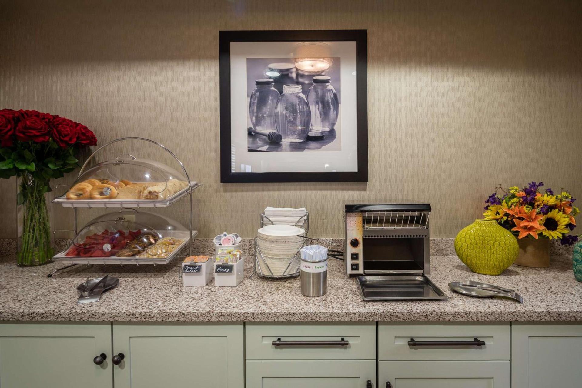 Hampton Inn San Francisco Airport photo 21