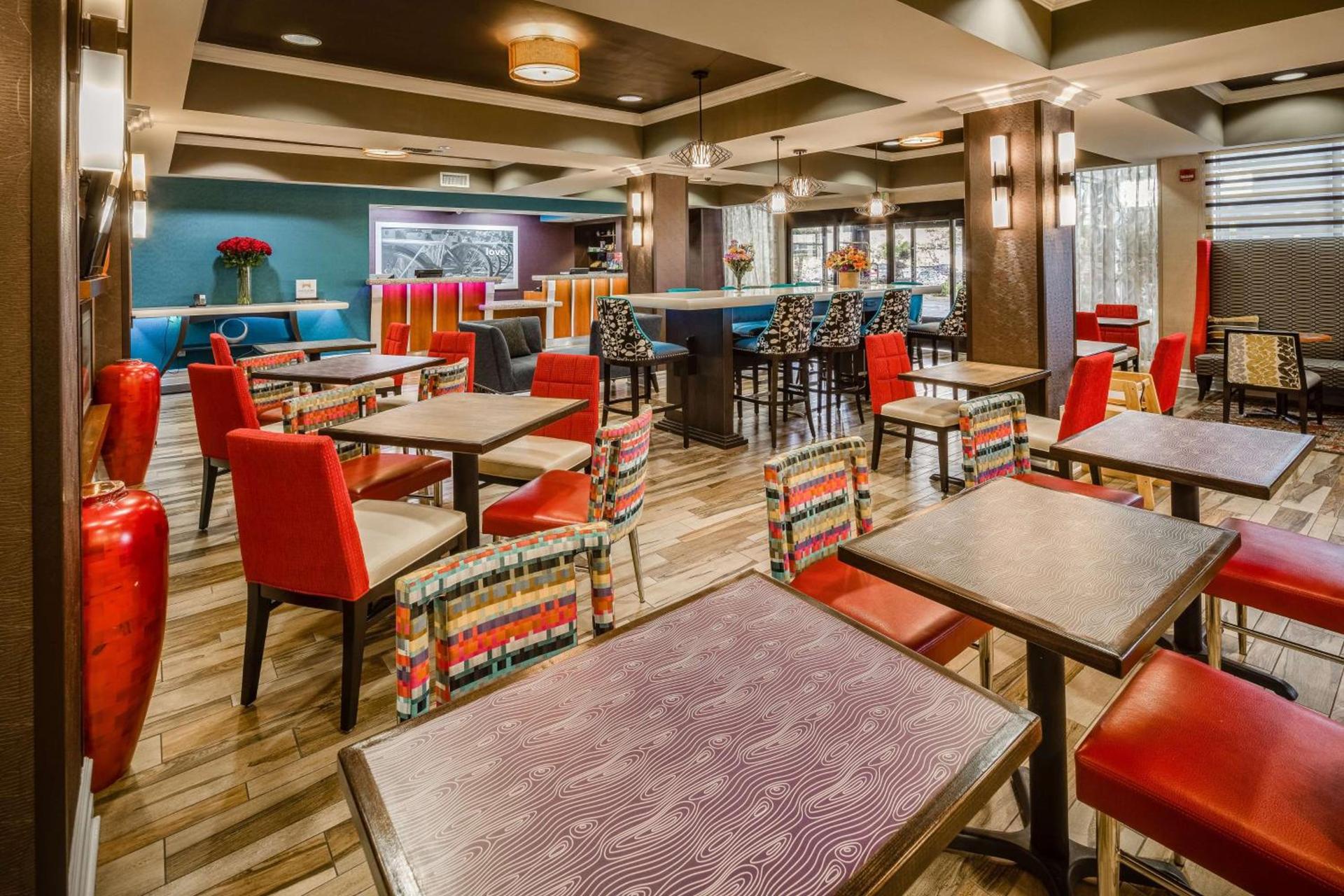 Hampton Inn San Francisco Airport photo 27