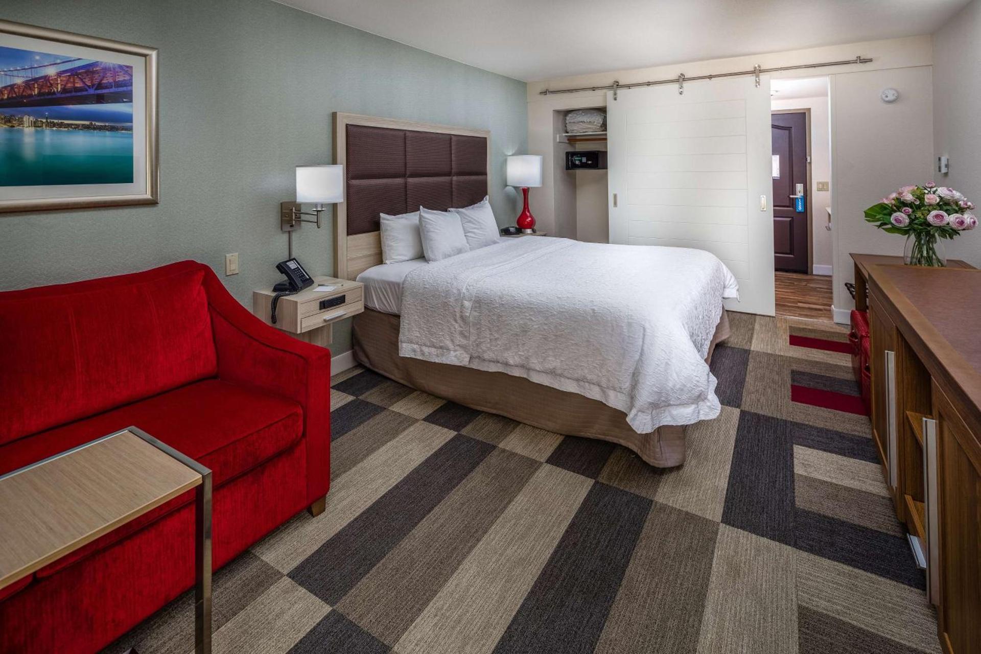 Hampton Inn San Francisco Airport photo 40