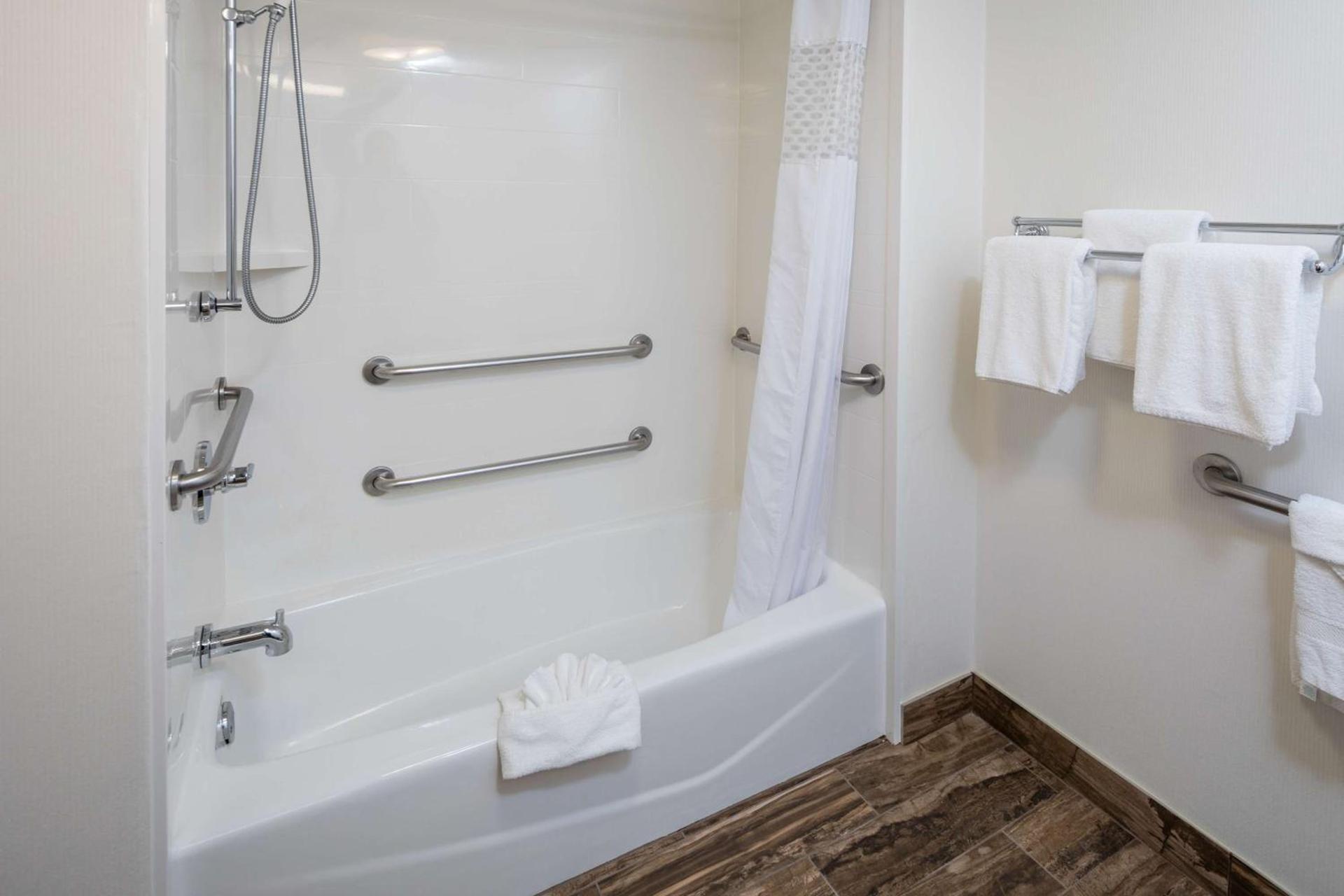Hampton Inn San Francisco Airport photo 48