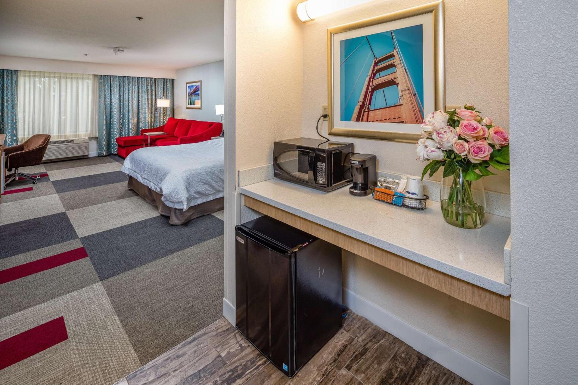 Hampton Inn San Francisco Airport photo 52