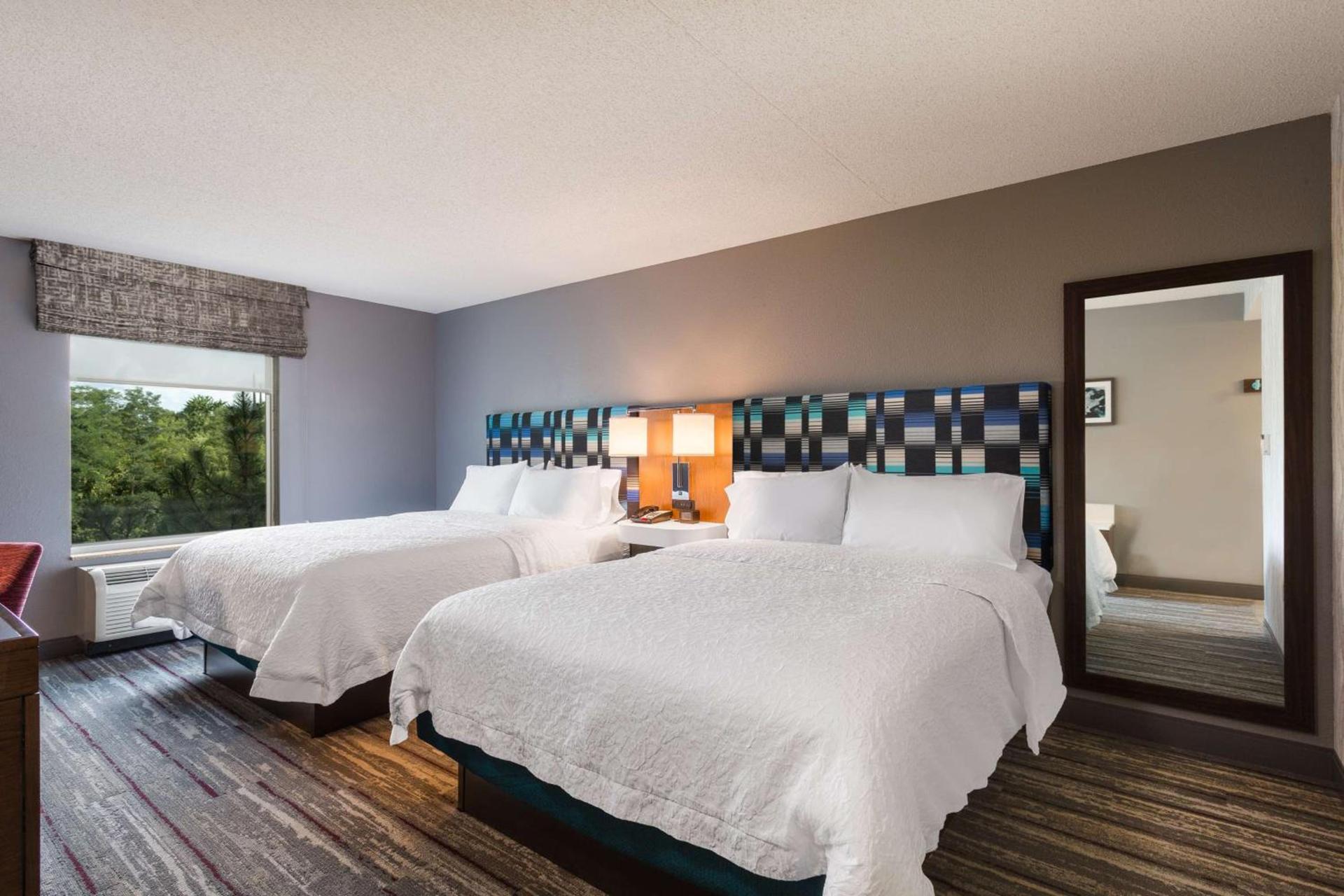Hampton Inn & Suites Herndon-Reston photo 28