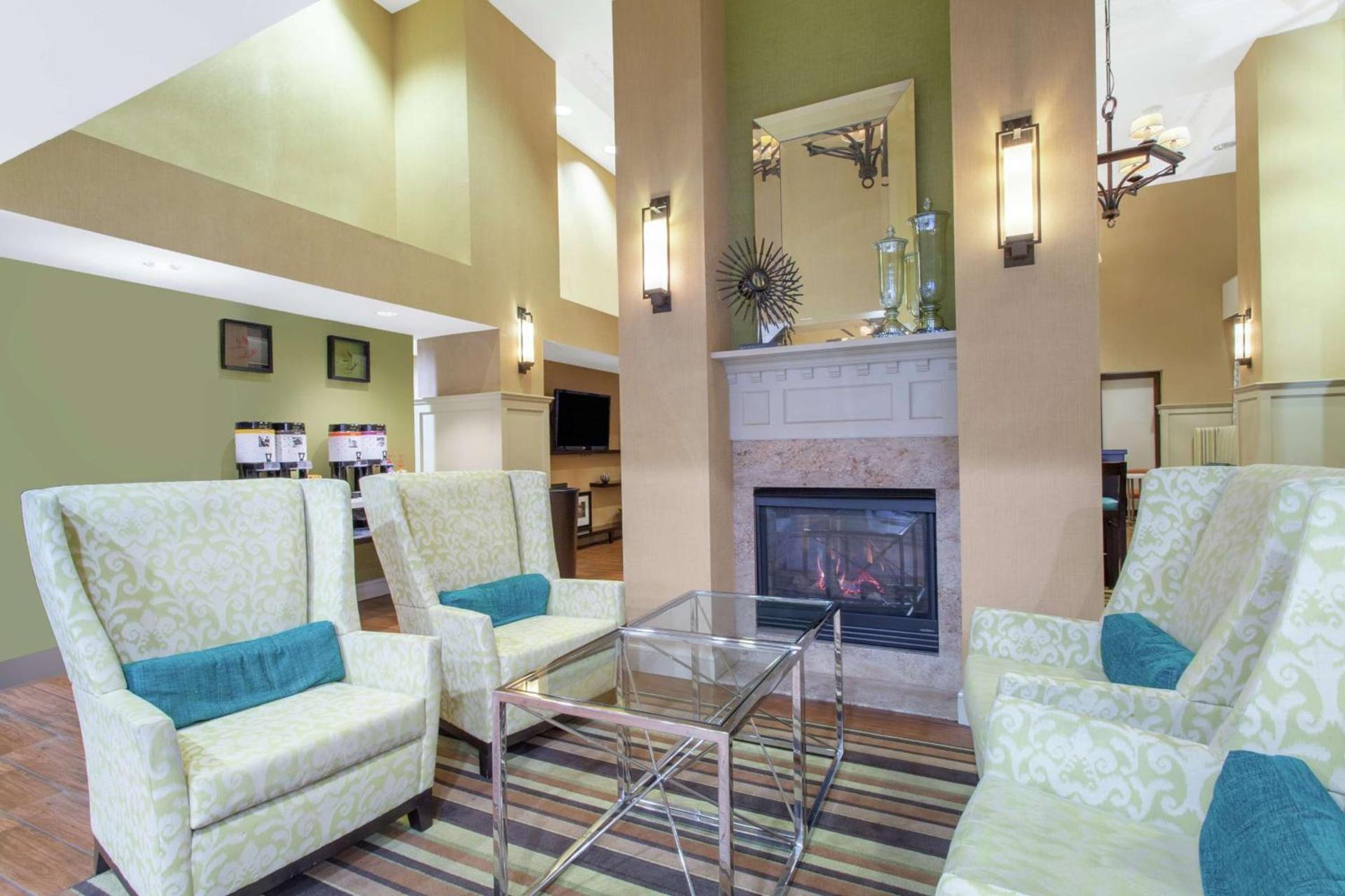 Hampton Inn & Suites Albany-Airport photo 5
