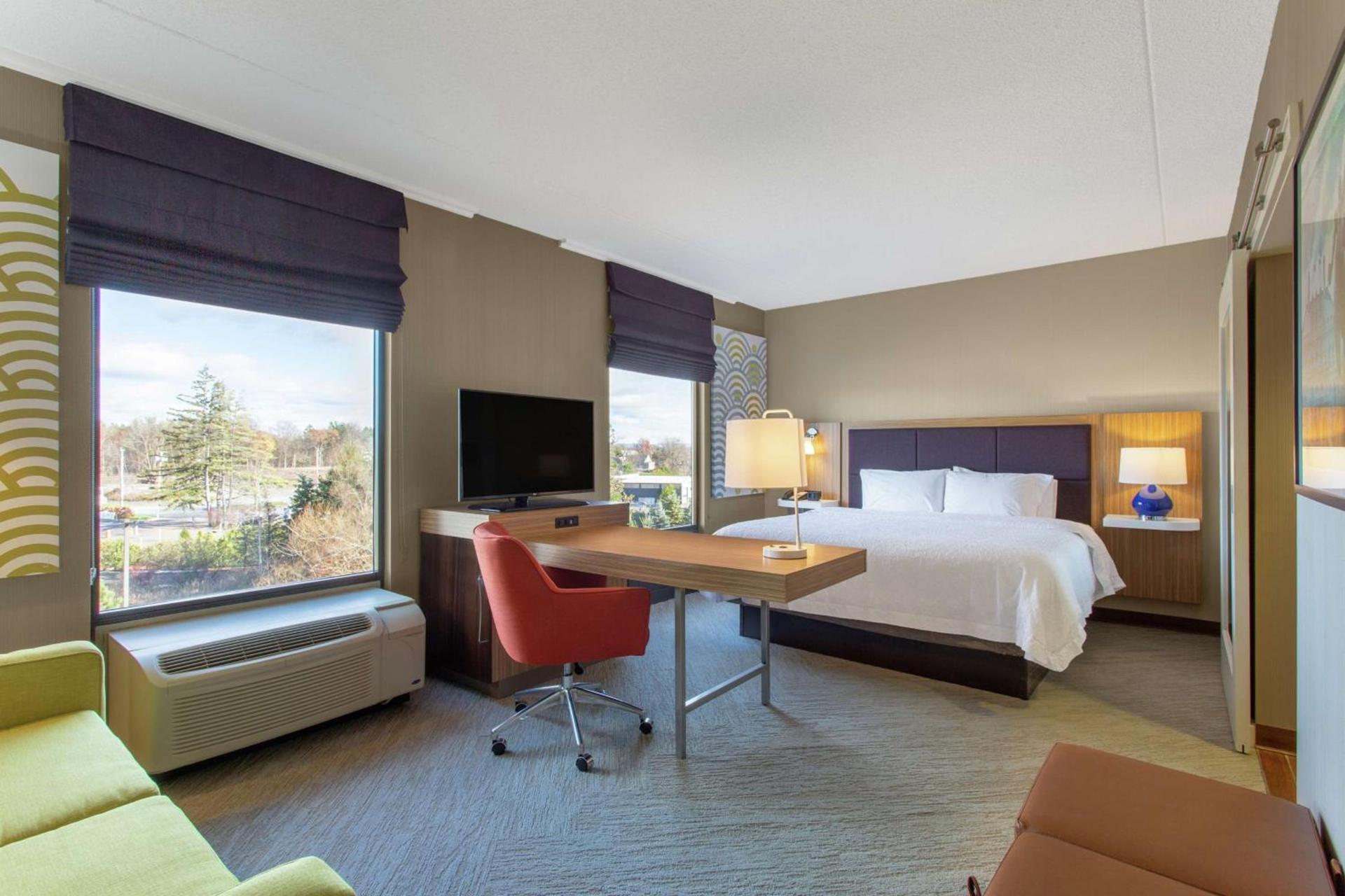 Hampton Inn & Suites Albany-Airport photo 9