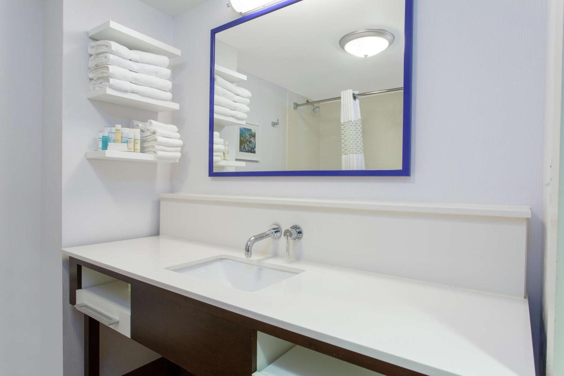 Hampton Inn & Suites Albany-Airport photo 7