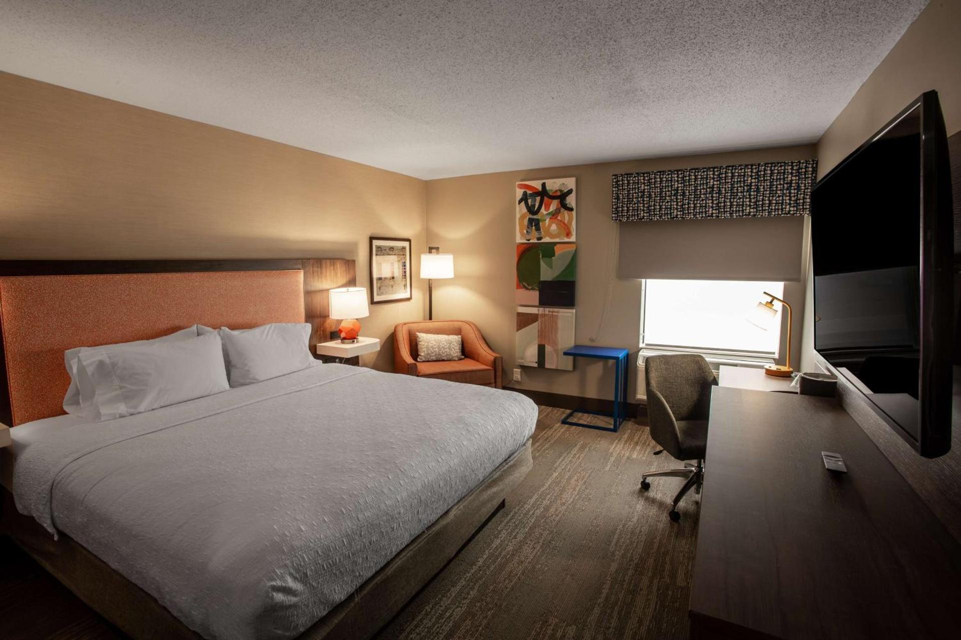 Hampton Inn Springfield photo 24