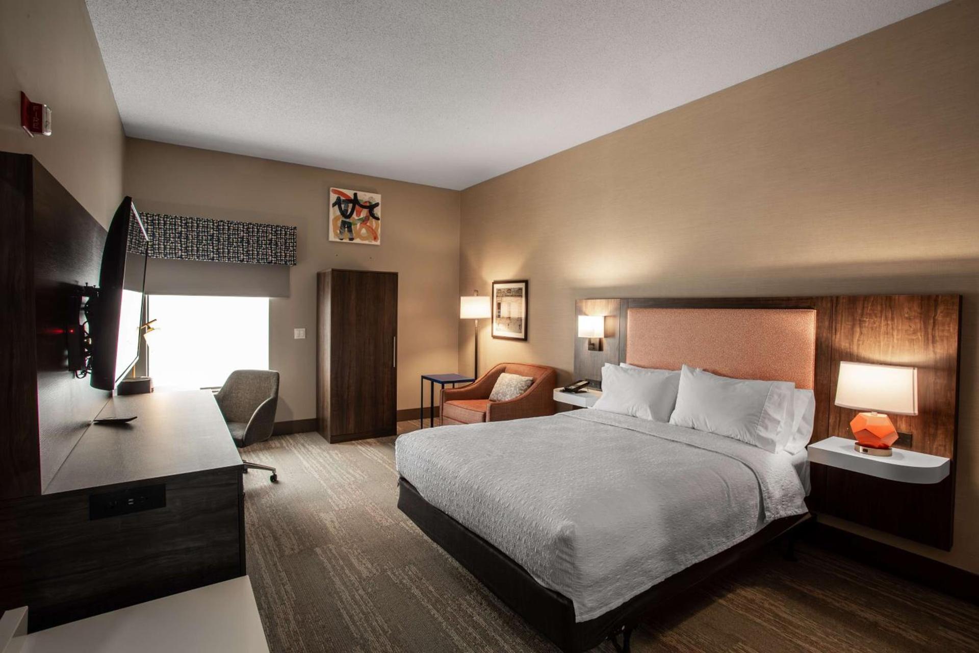 Hampton Inn Springfield photo 22