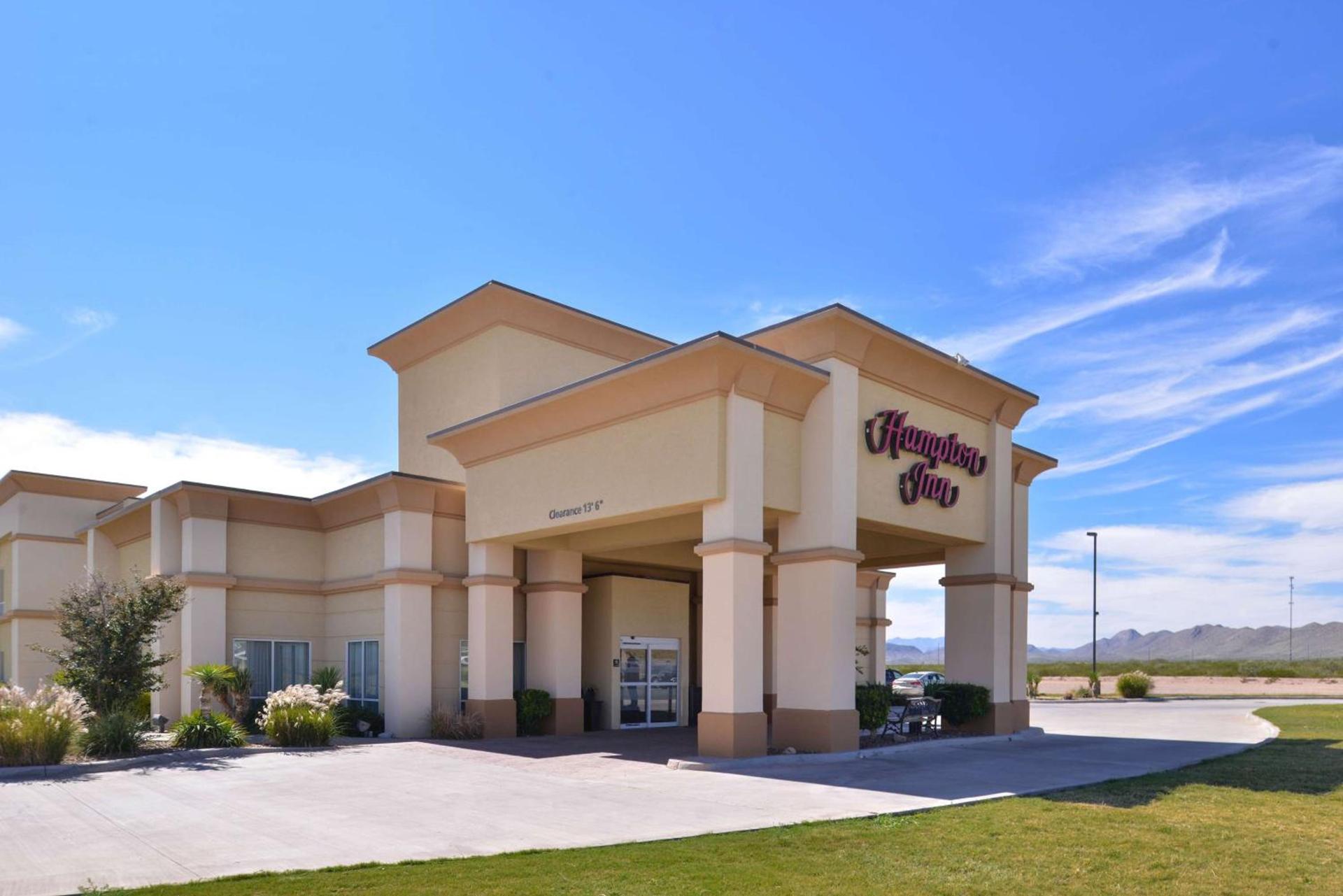Hampton Inn Van Horn photo 2