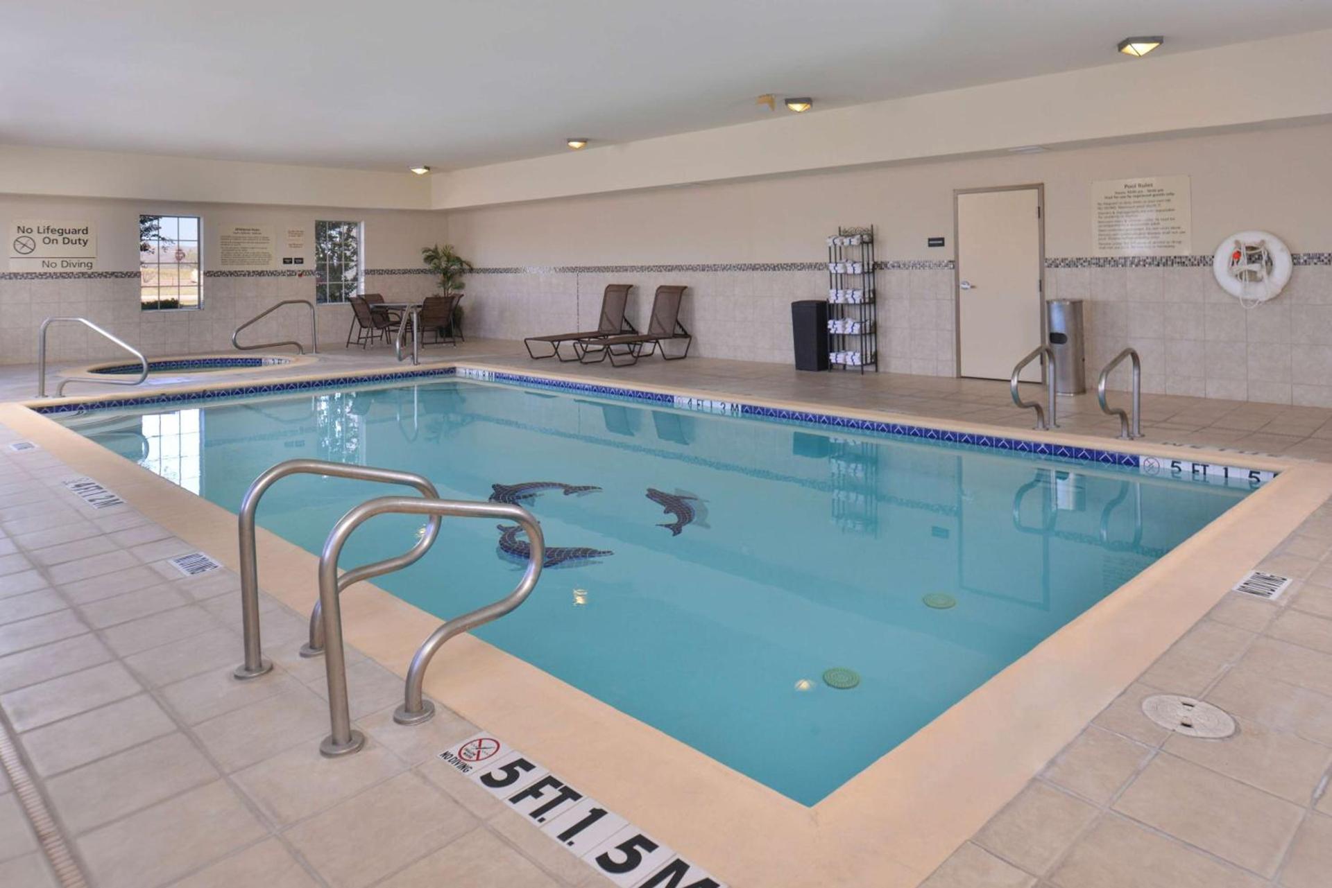 Hampton Inn Van Horn photo 9