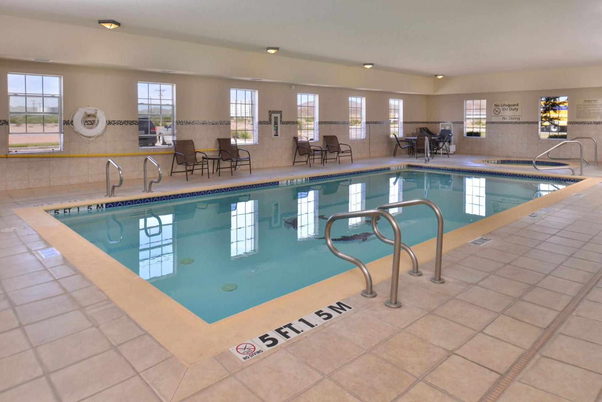 Hampton Inn Van Horn photo 10