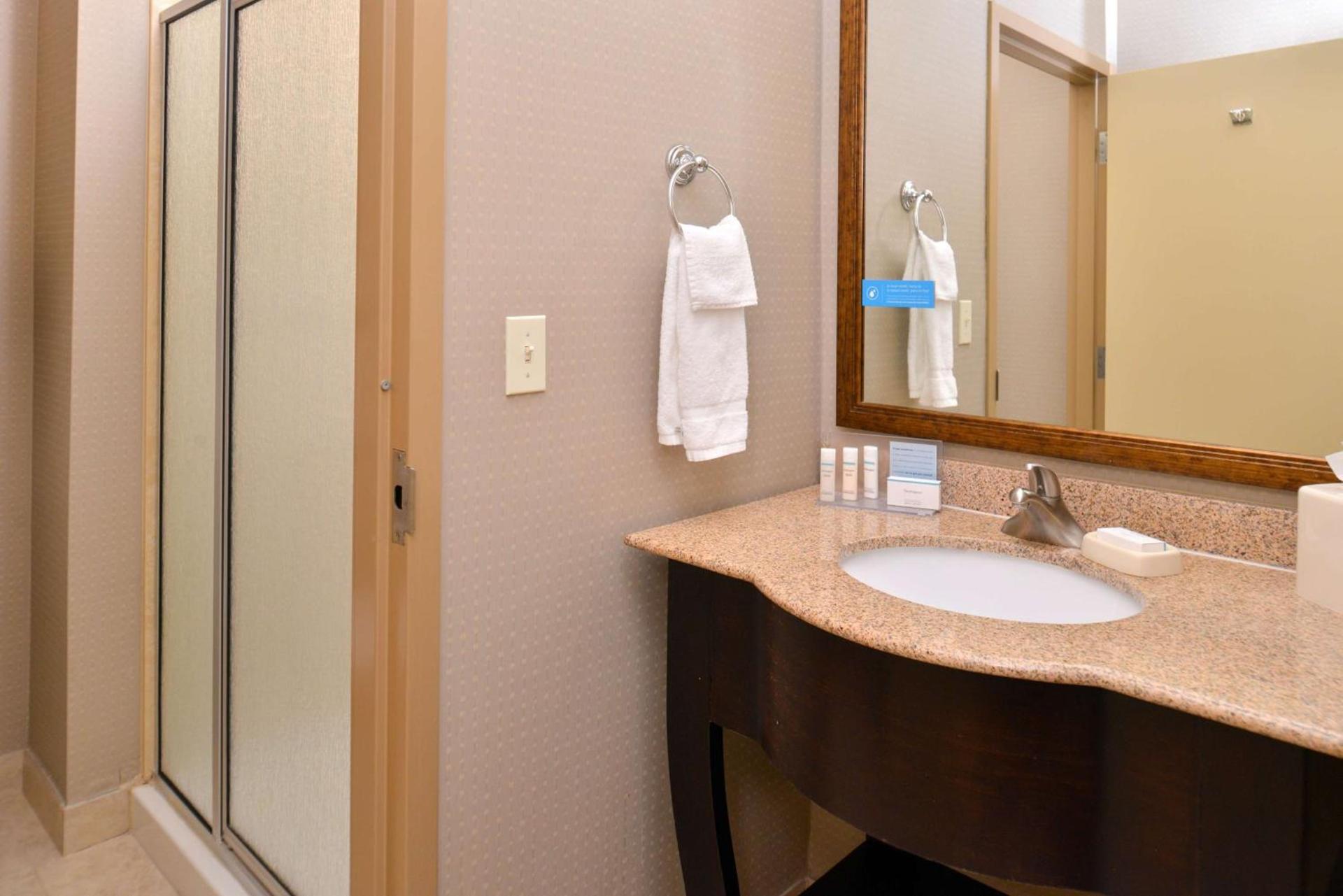 Hampton Inn Van Horn photo 25