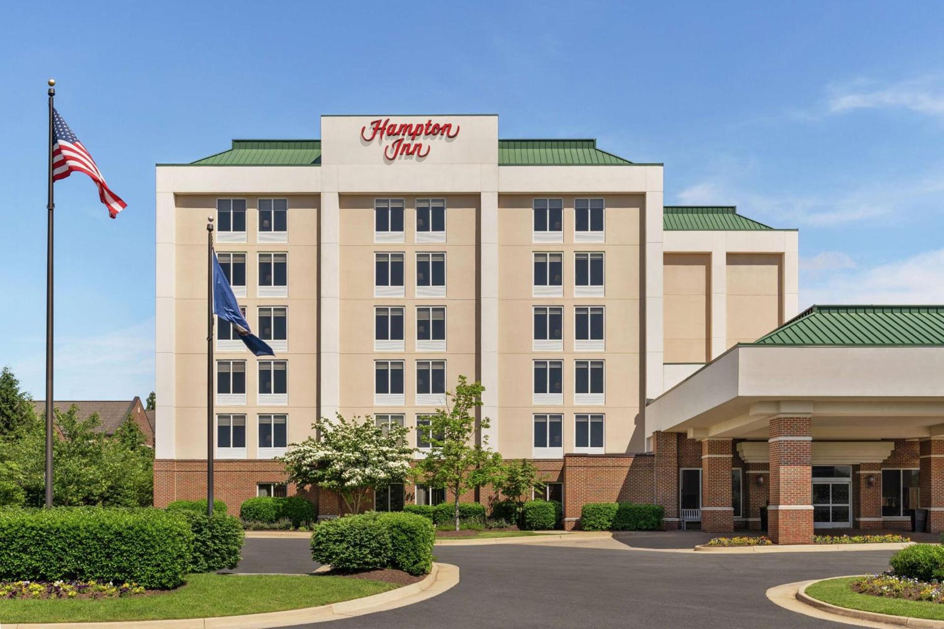 Hampton Inn Dulles/Cascades photo 2