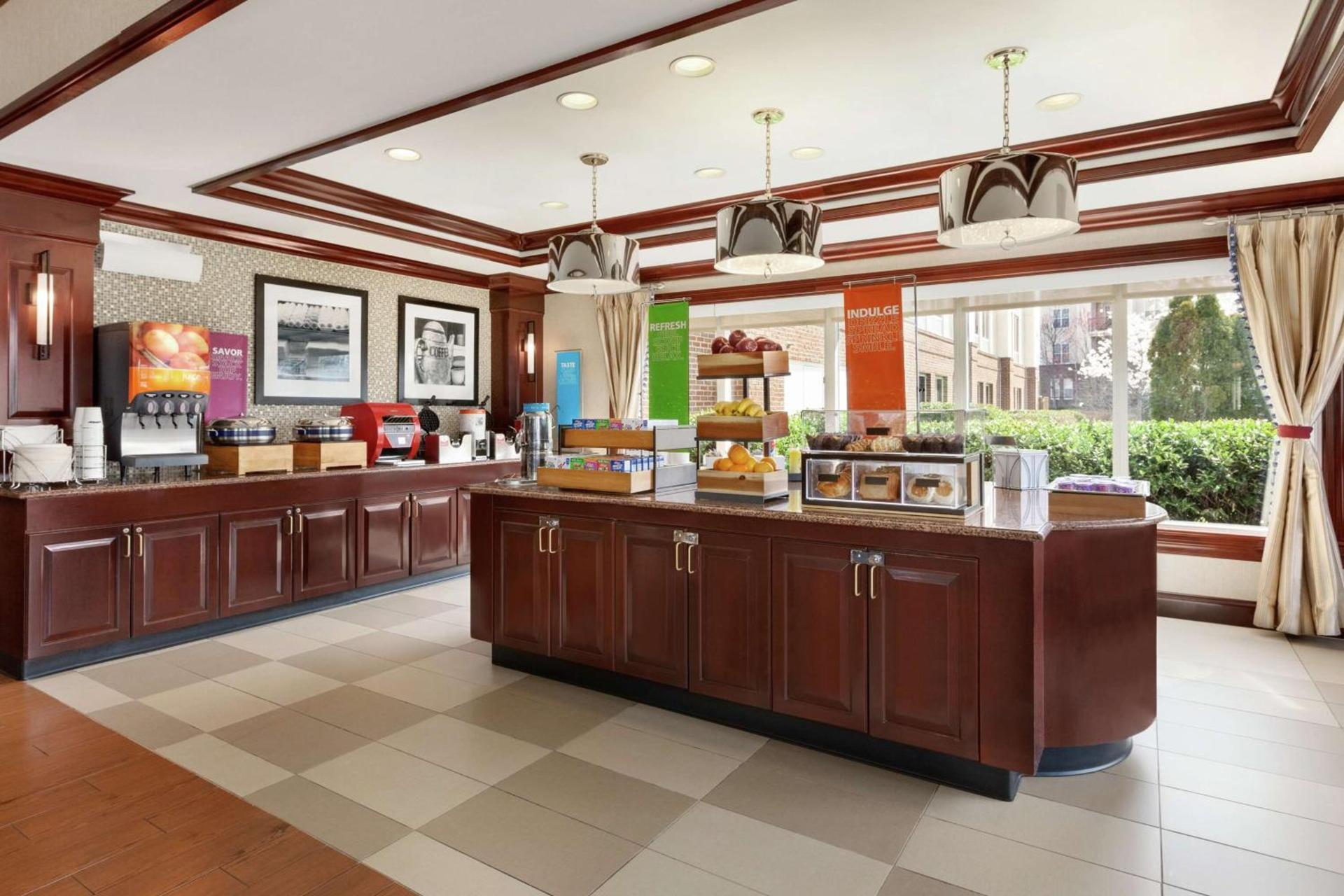 Hampton Inn Dulles/Cascades photo 8