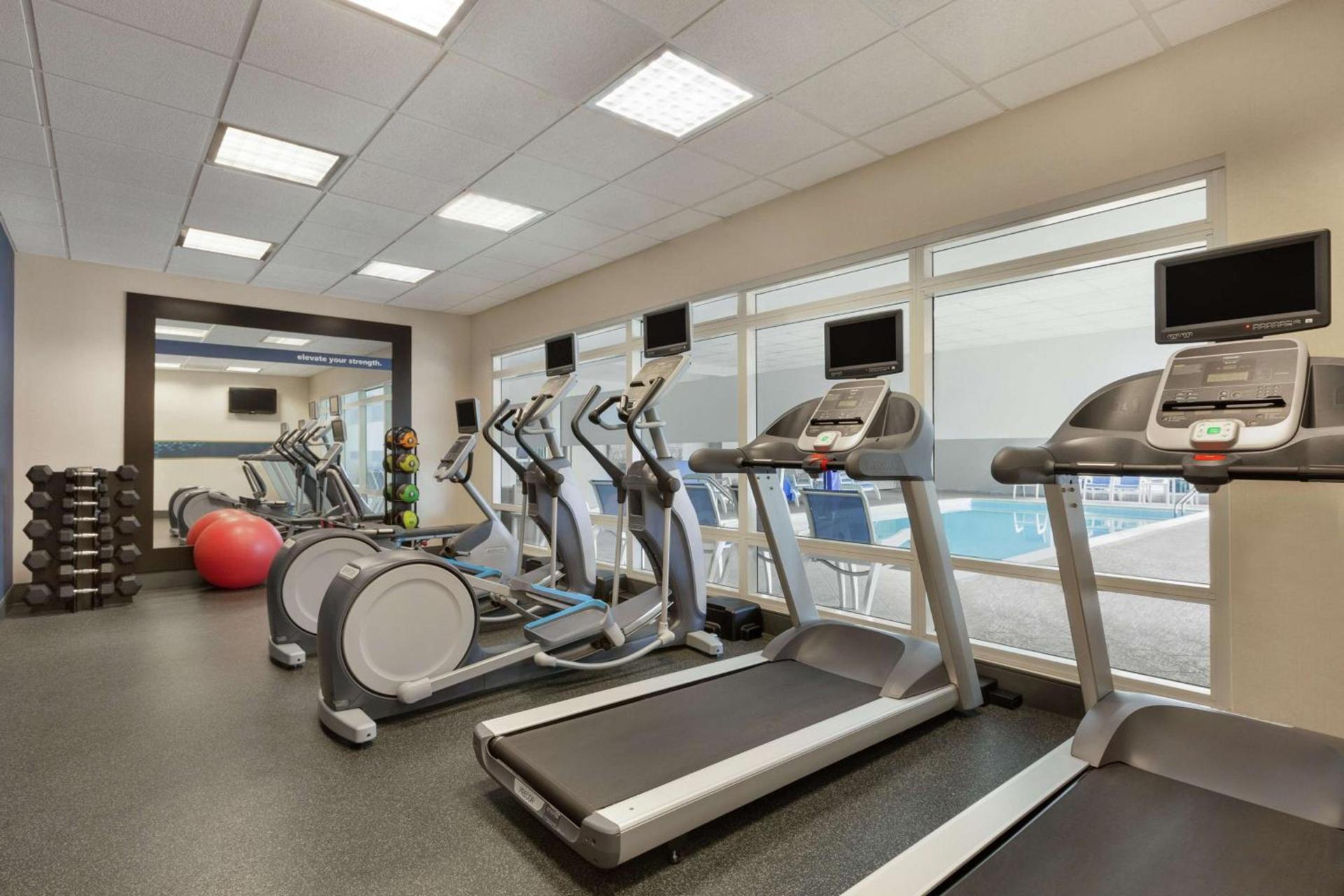 Hampton Inn Dulles/Cascades photo 9