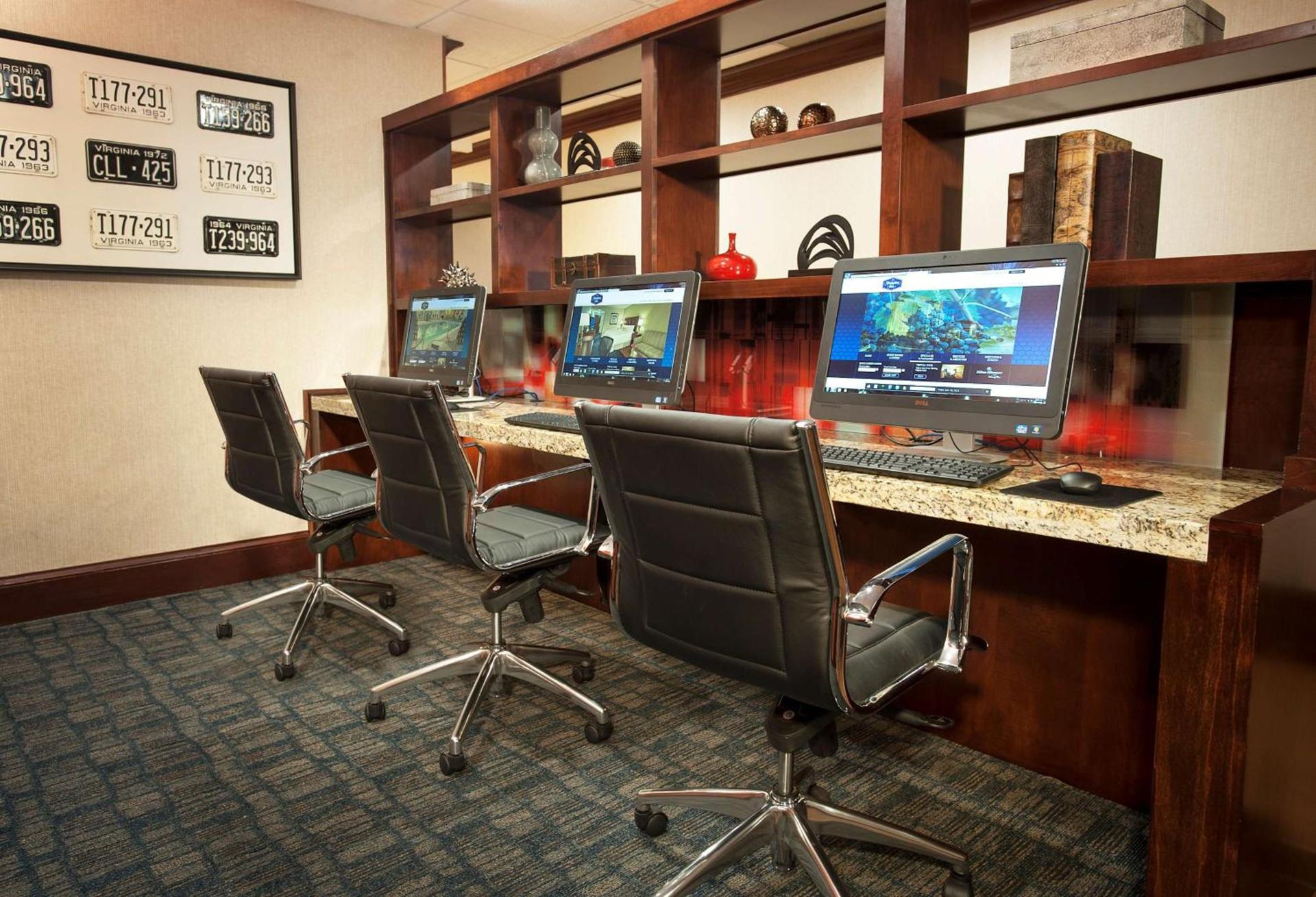 Hampton Inn Dulles/Cascades photo 35
