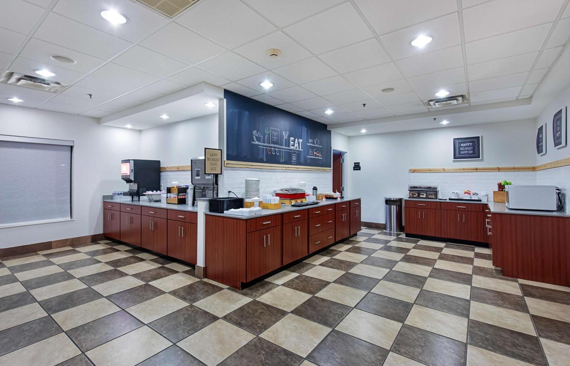 Hampton Inn Corbin photo 12