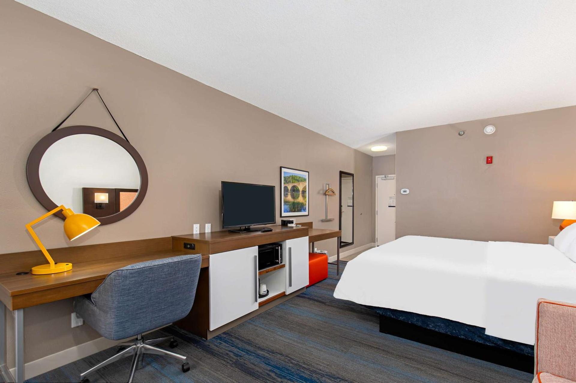 Hampton Inn Corbin photo 19