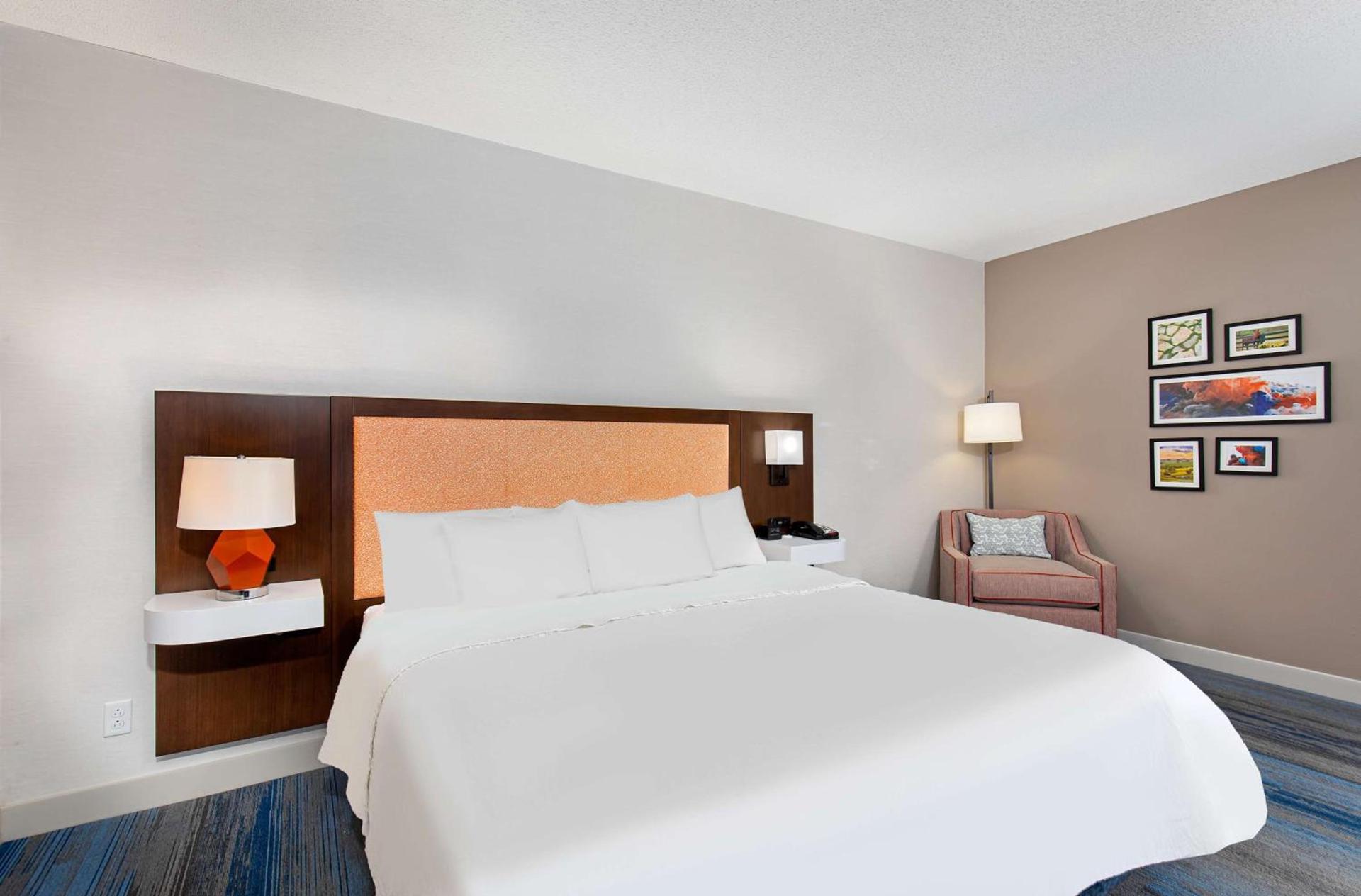 Hampton Inn Corbin photo 23