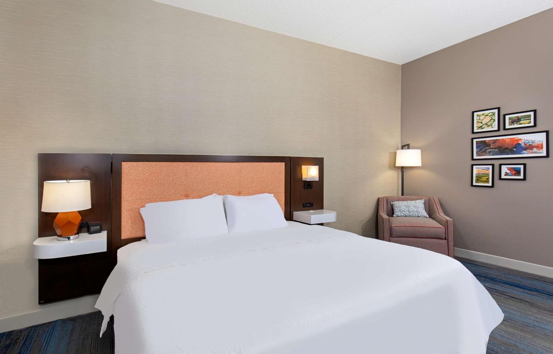 Hampton Inn Corbin photo 28