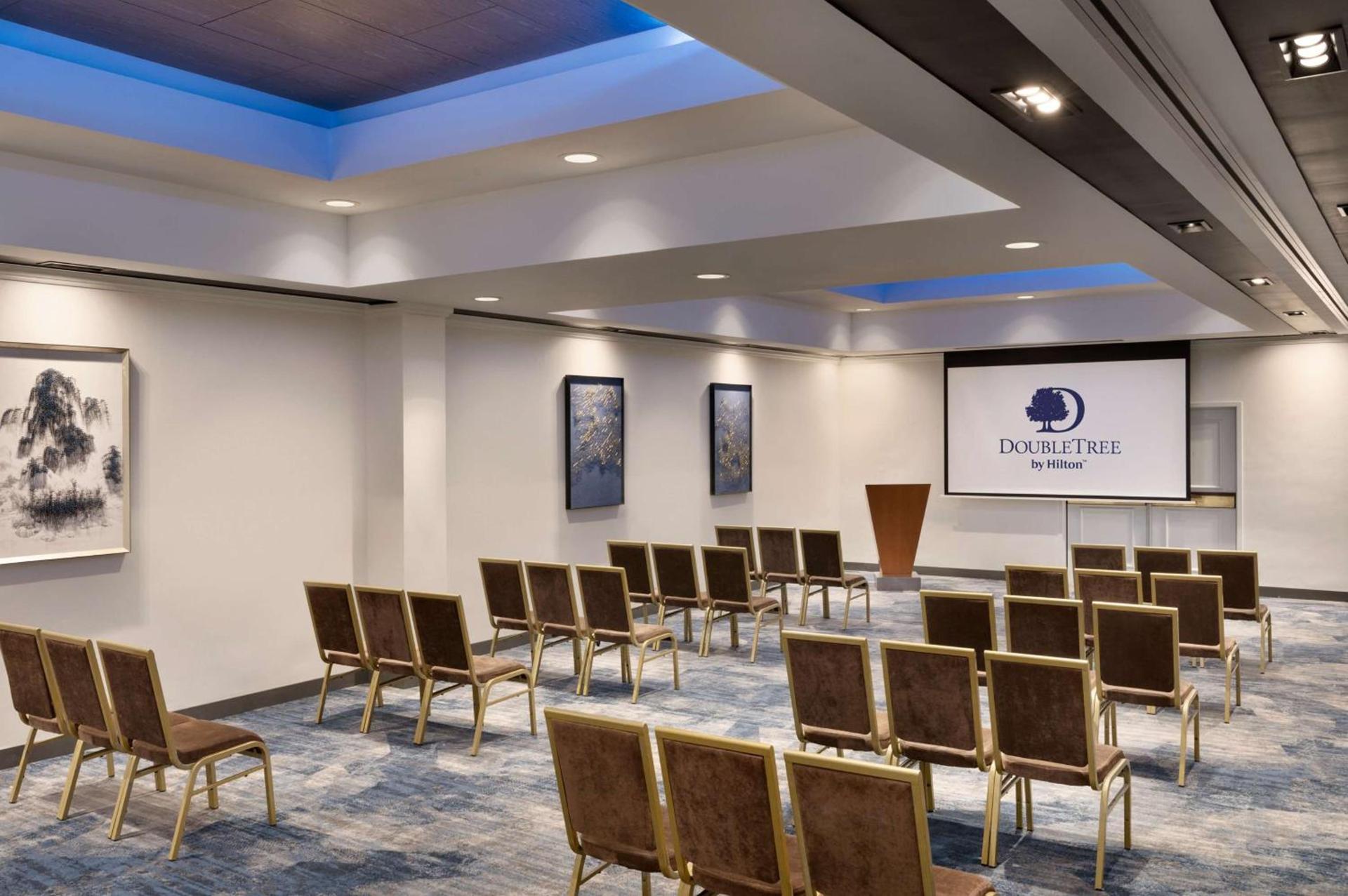 DoubleTree by Hilton San Francisco South Airport Blvd photo 29