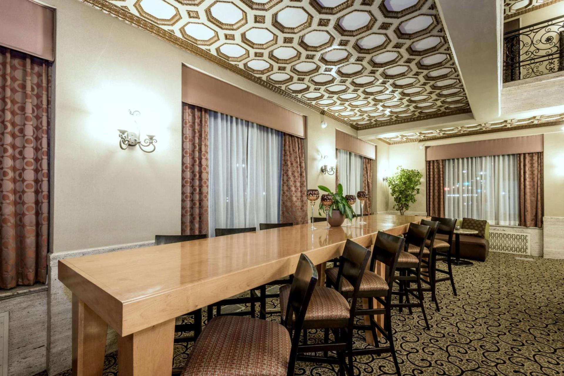 Hampton Inn & Suites Montgomery-Downtown photo 6