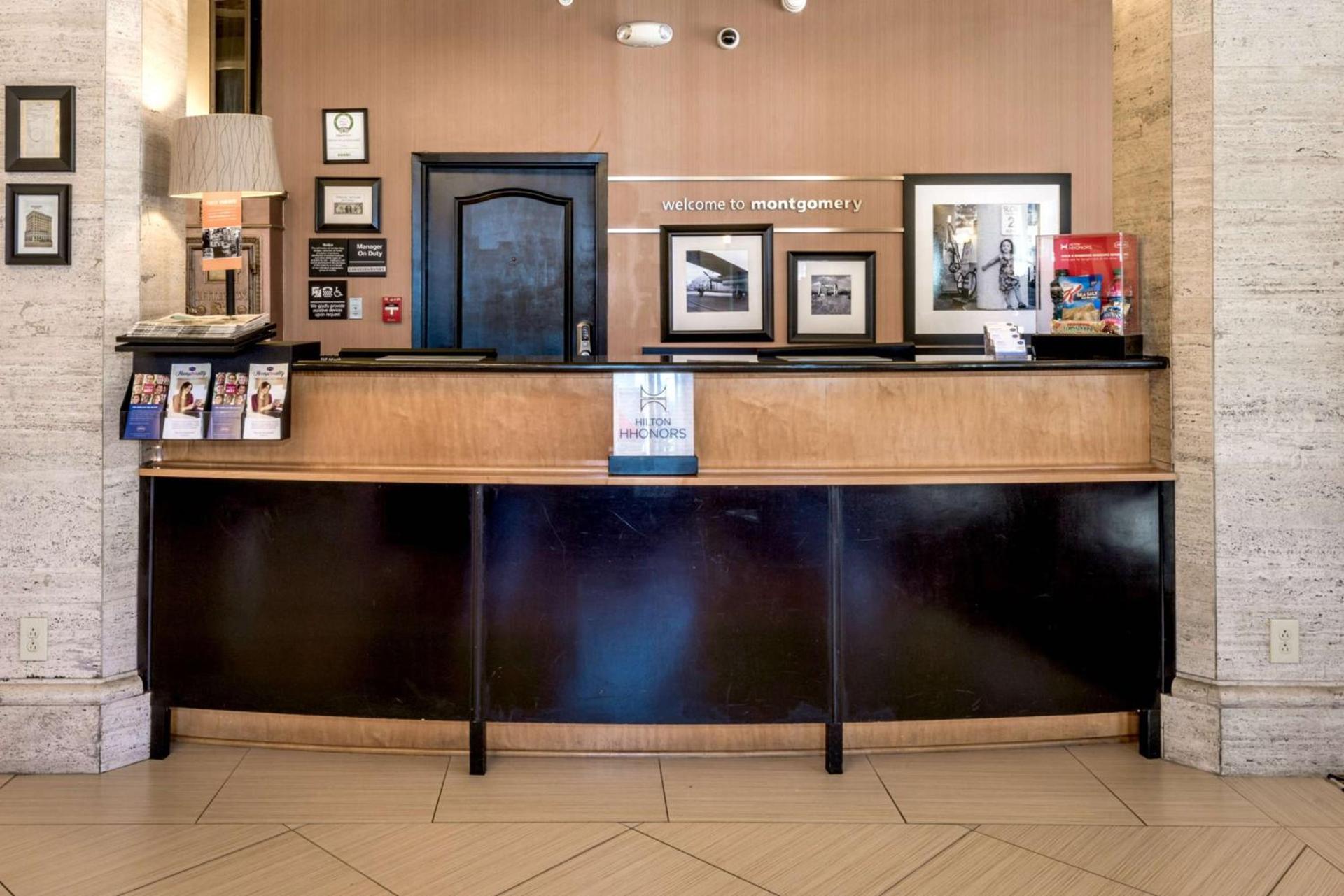Hampton Inn & Suites Montgomery-Downtown photo 7