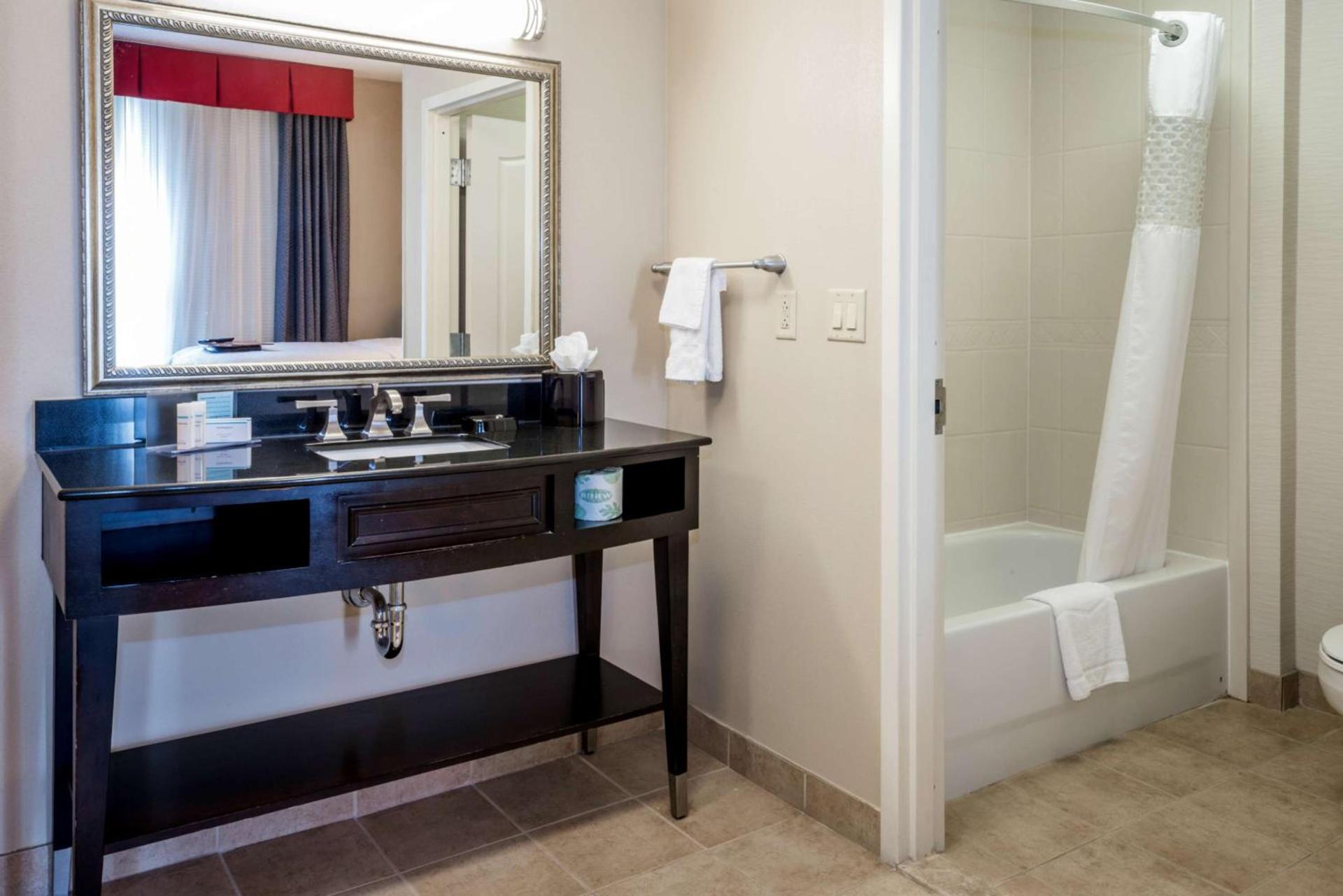 Hampton Inn & Suites Montgomery-Downtown photo 53