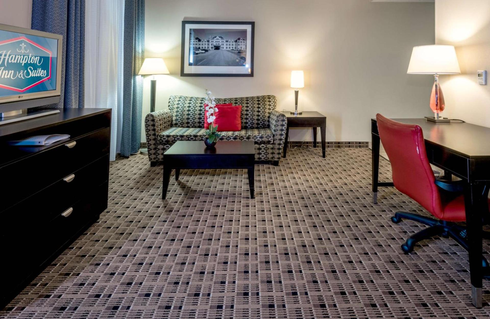 Hampton Inn & Suites Montgomery-Downtown photo 54