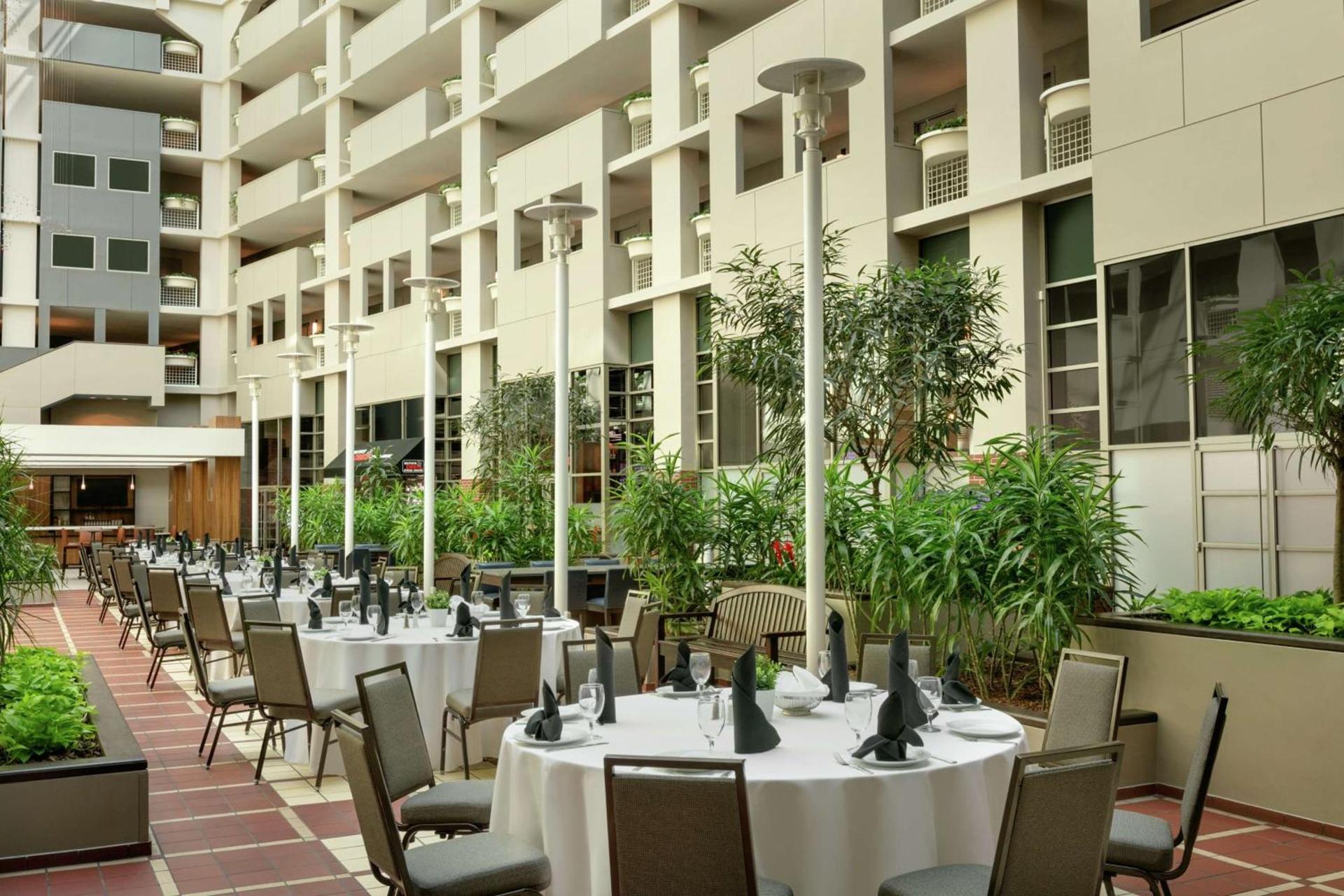 Embassy Suites by Hilton Atlanta at Centennial Olympic Park photo 3