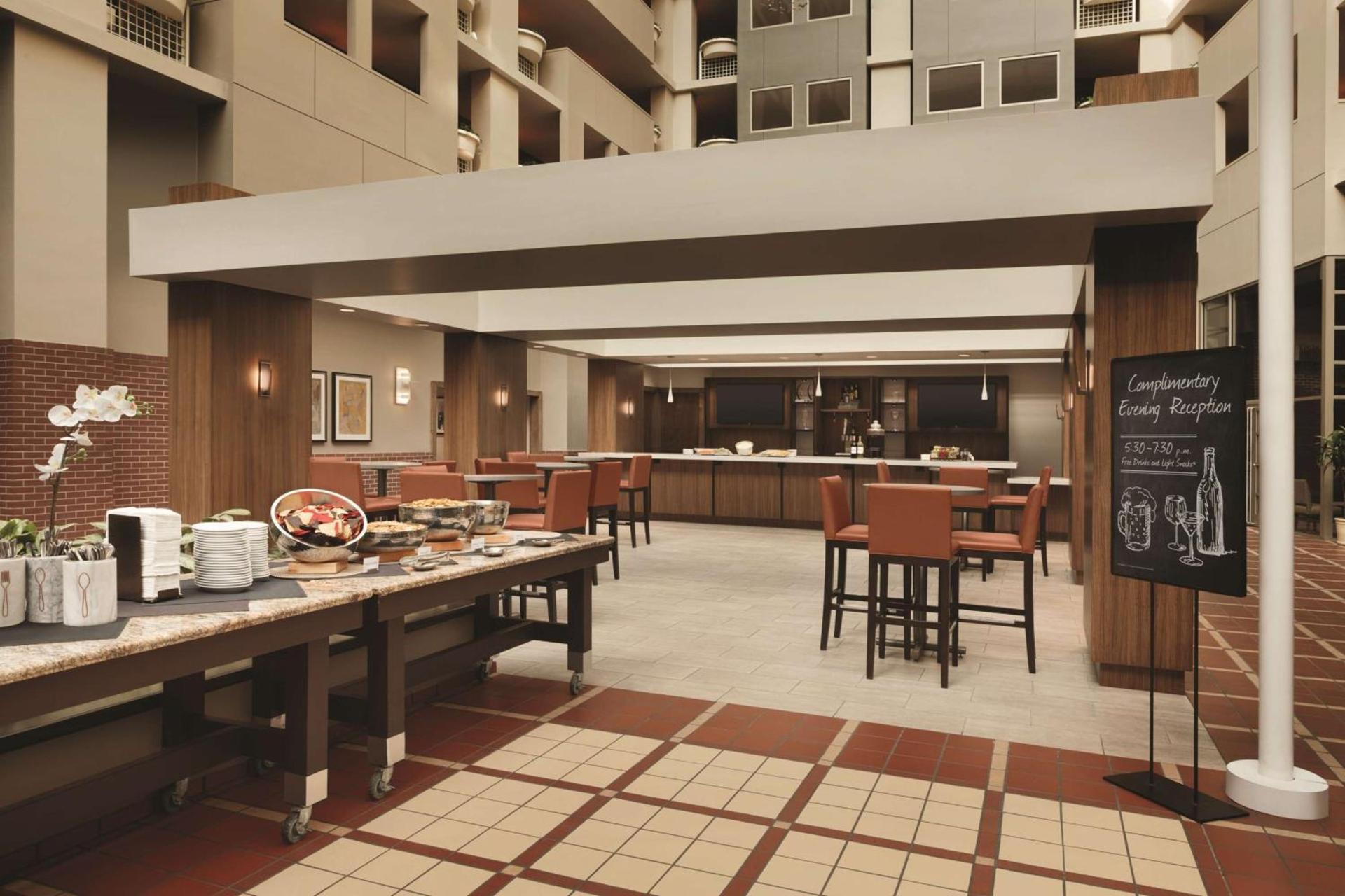 Embassy Suites by Hilton Atlanta at Centennial Olympic Park photo 5