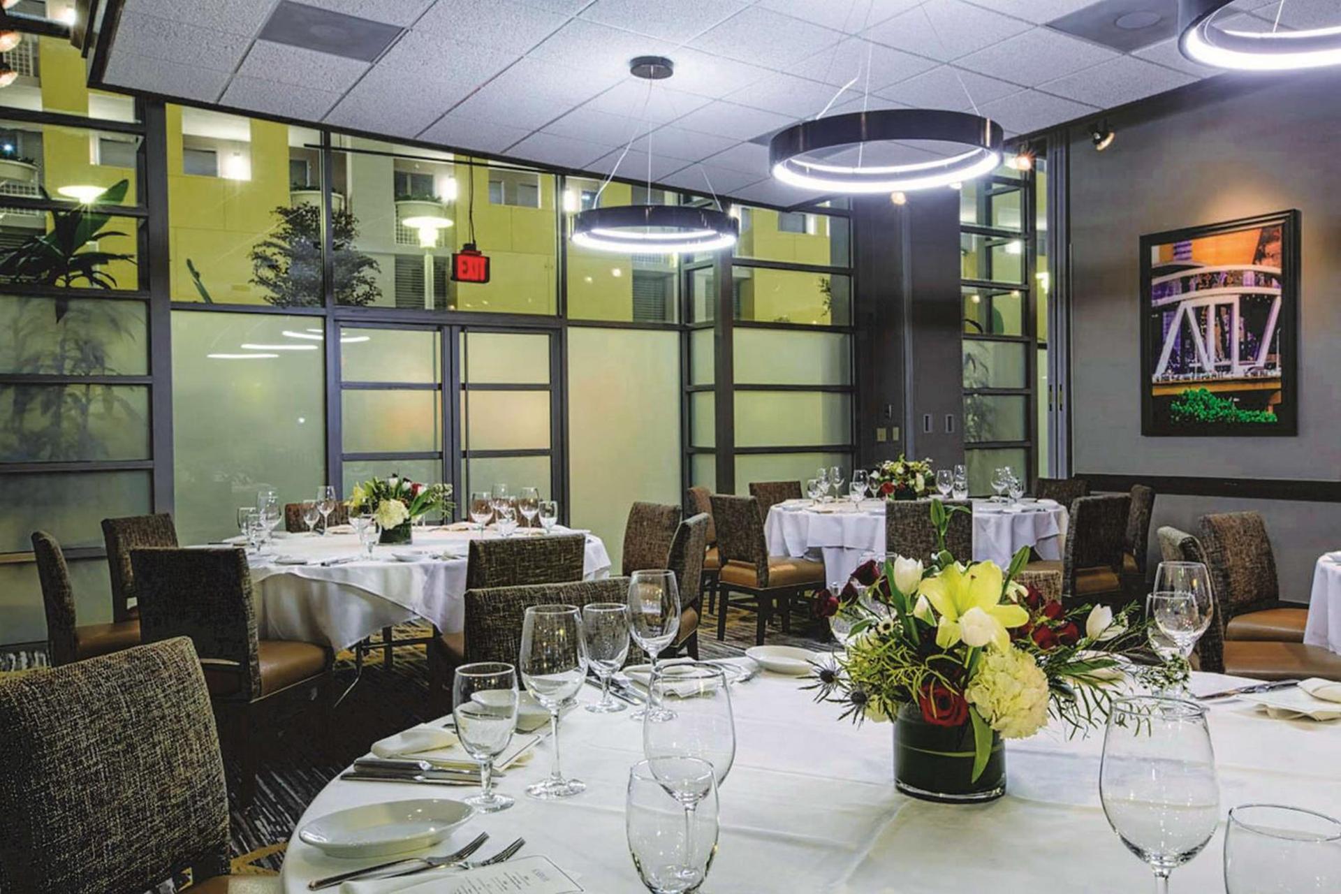Embassy Suites by Hilton Atlanta at Centennial Olympic Park photo 9