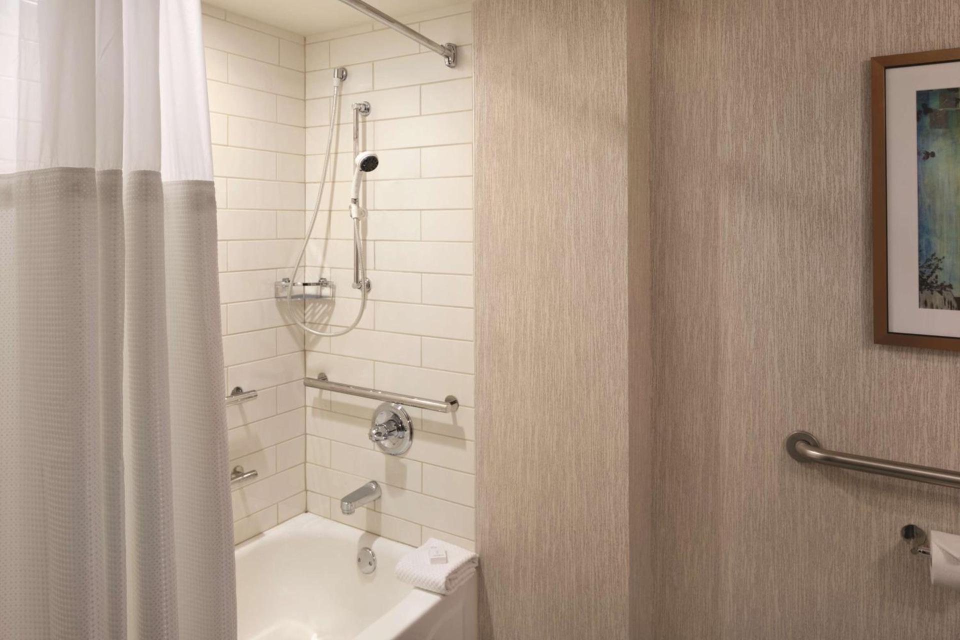 Embassy Suites by Hilton Atlanta at Centennial Olympic Park photo 39