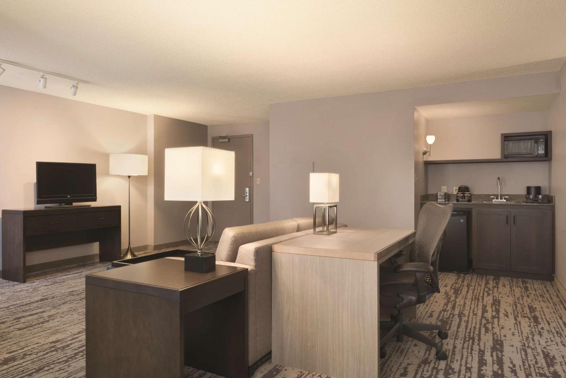 Embassy Suites by Hilton Atlanta at Centennial Olympic Park photo 42