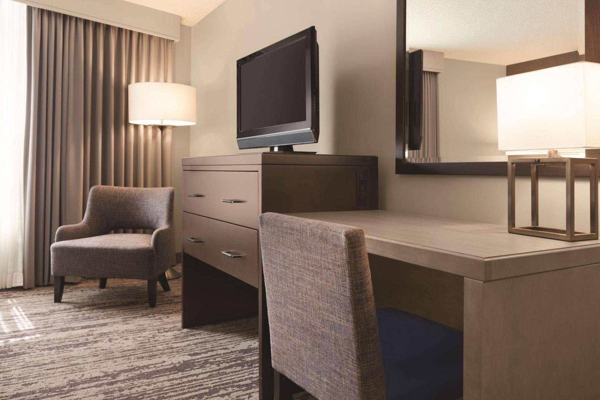 Embassy Suites by Hilton Atlanta at Centennial Olympic Park photo 46