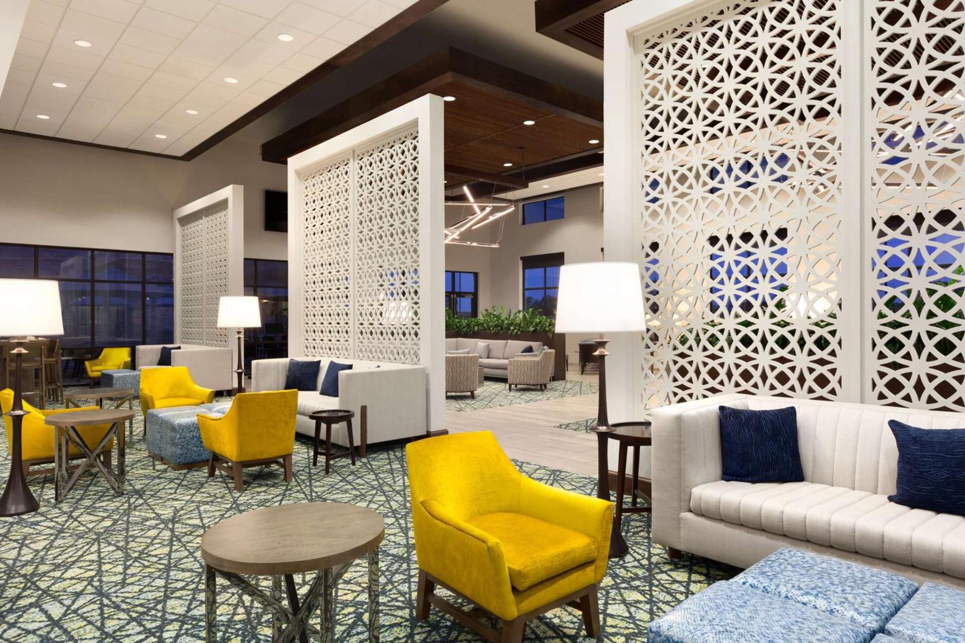 Embassy Suites San Antonio Brooks City Base Hotel & Spa photo 9