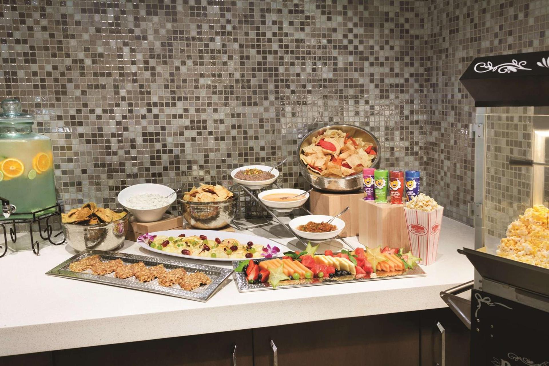 Embassy Suites San Antonio Brooks City Base Hotel & Spa photo 17