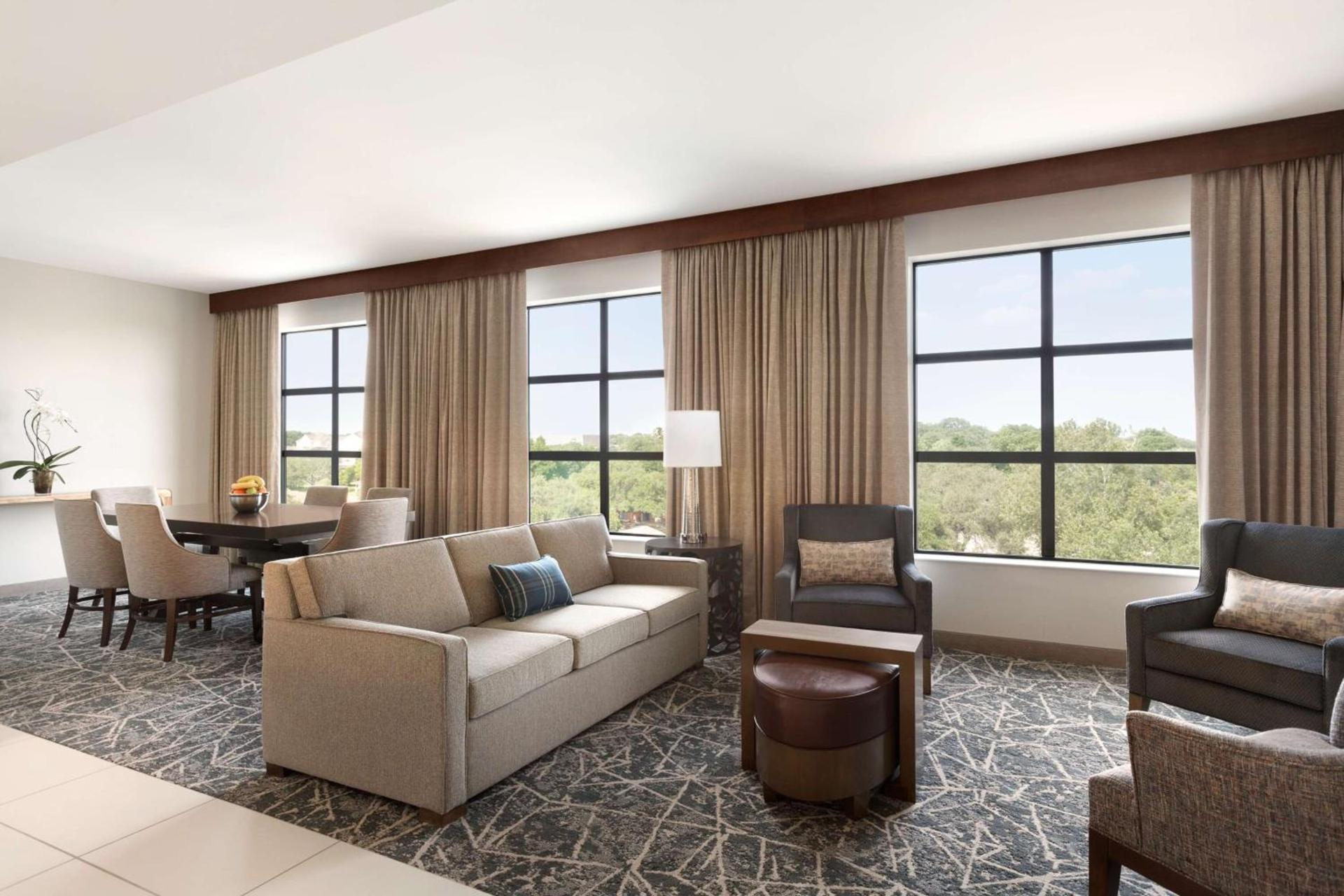 Embassy Suites San Antonio Brooks City Base Hotel & Spa photo 28
