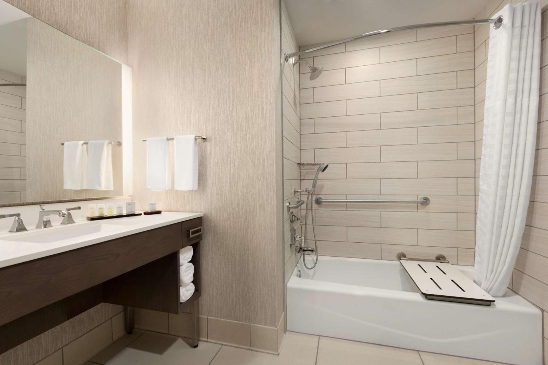 Embassy Suites San Antonio Brooks City Base Hotel & Spa photo 30