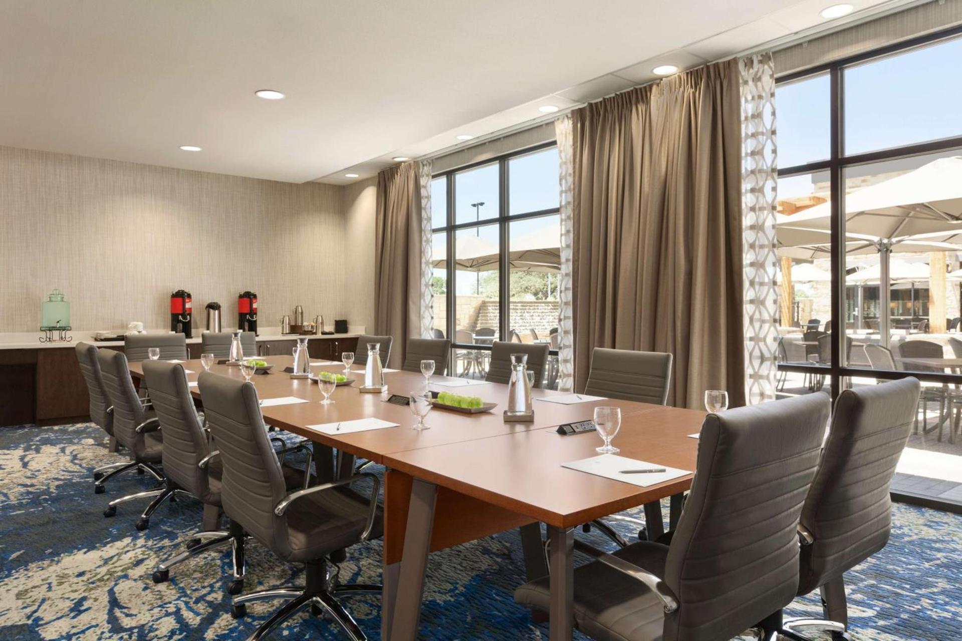 Embassy Suites San Antonio Brooks City Base Hotel & Spa photo 41
