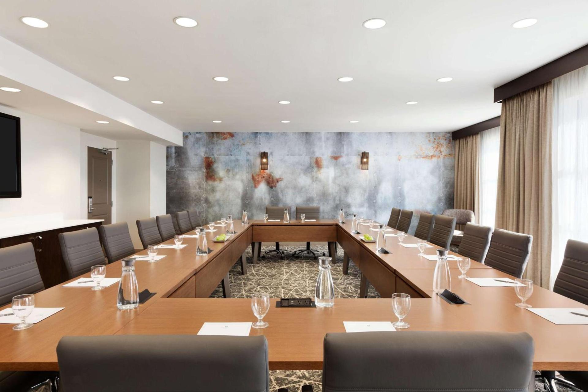 Embassy Suites San Antonio Brooks City Base Hotel & Spa photo 43