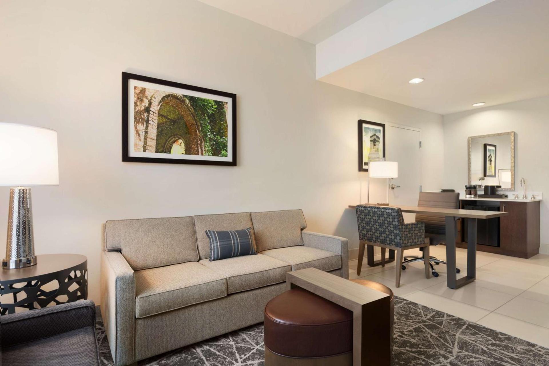 Embassy Suites San Antonio Brooks City Base Hotel & Spa photo 36