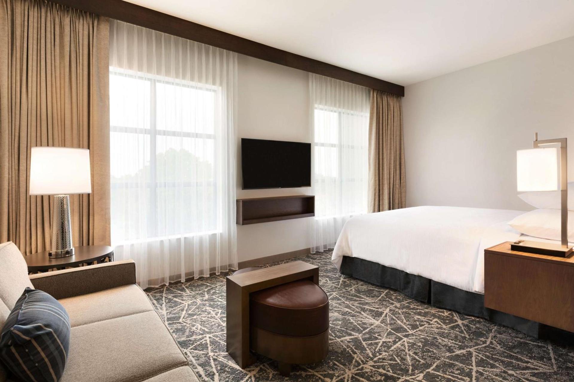Embassy Suites San Antonio Brooks City Base Hotel & Spa photo 57